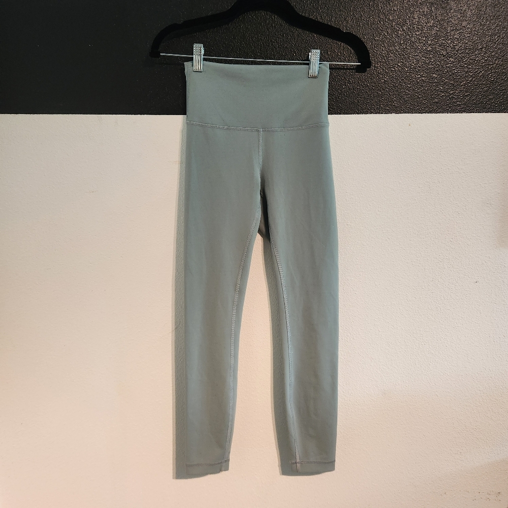 Lululemon Athletica Active Pant Leggings Size 4 - Pale Green
